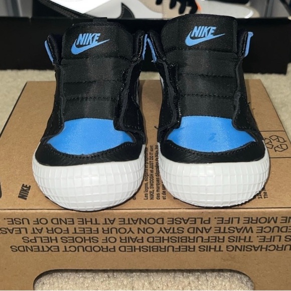 Jordan 1-Nike - Picture 6 of 7